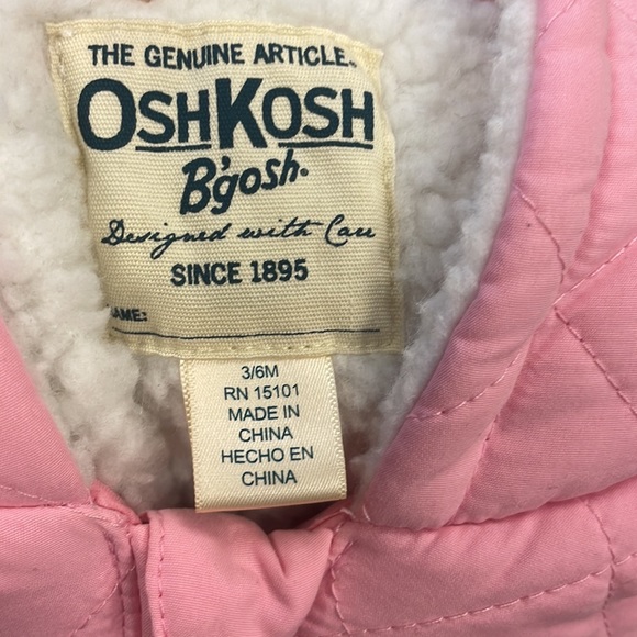 Oshkosh 3/6 month snowsuit - Picture 5 of 7
